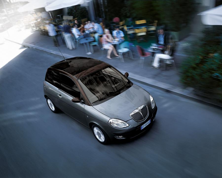  Lancia Ypsilon 2003 года  (фото 114 из 114)